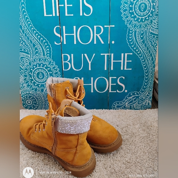 Boots - Picture 1 of 4